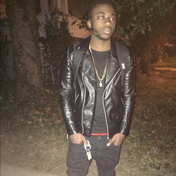 Meet your Posher, Amir - Picture 1 of 1